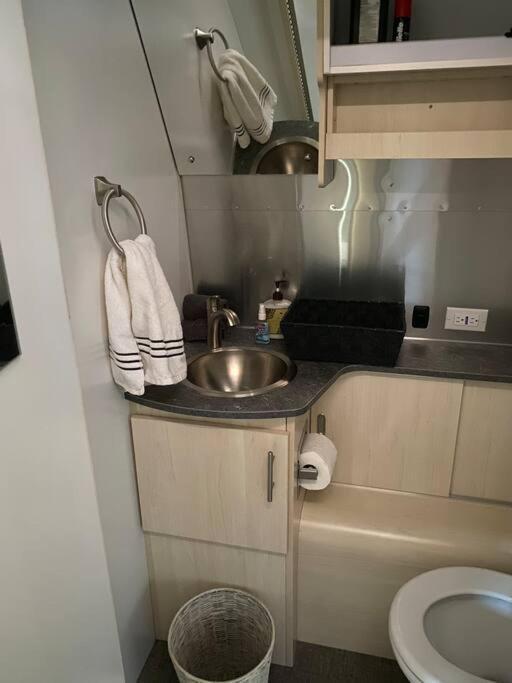 Airstream Alfresco Hotel Fredericksburg Ngoại thất bức ảnh